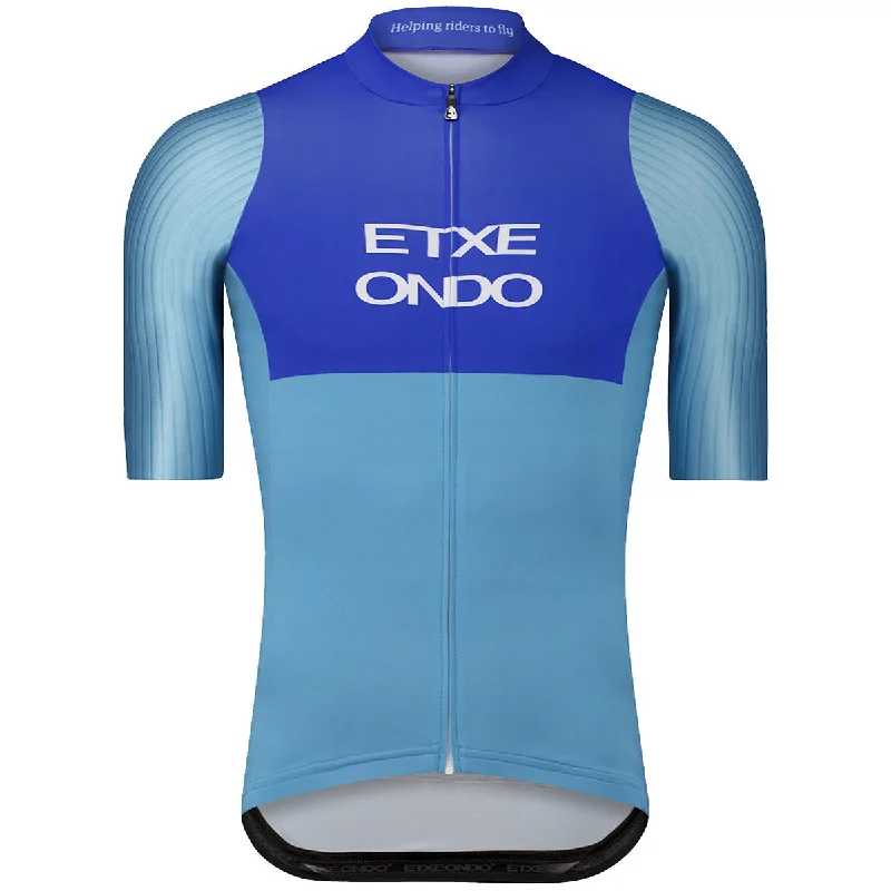 cycling clothing with strong zips-Maglia Etxeondo On Aero - Blu