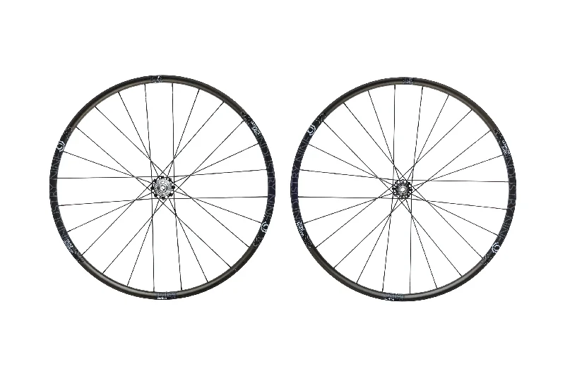 Industry Nine Ultralite 240c Carbon Tubeless 700c Wheelset