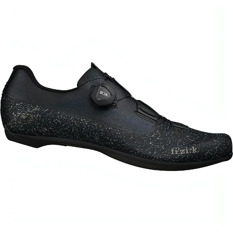 cycling clothing for tough workouts-Fizik R4 Tempo Overcurve Classique Mens Road Cycling Shoes - Black