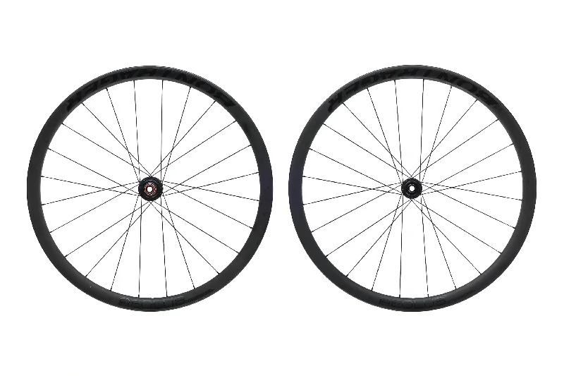 Bontrager Aeolus Elite 35 Carbon Tubeless 700c Wheelset